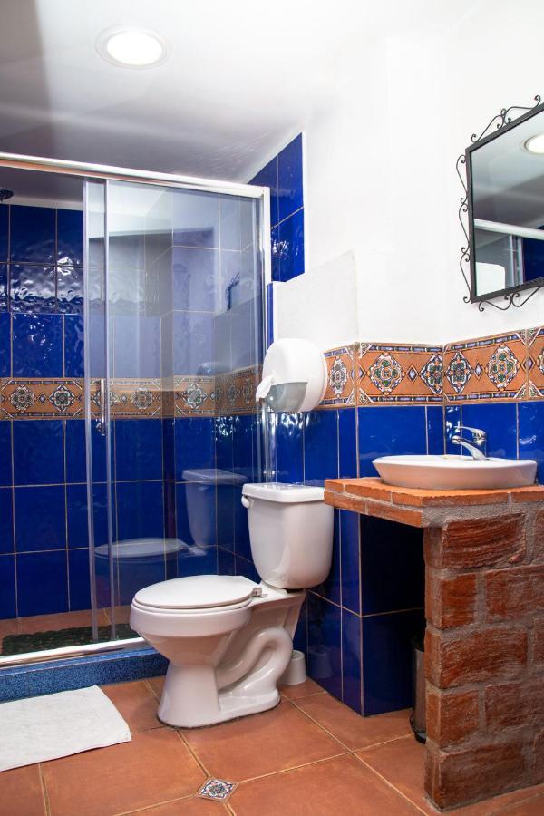 קואנקה Hostal Restaurant La Cigale מראה חיצוני תמונה